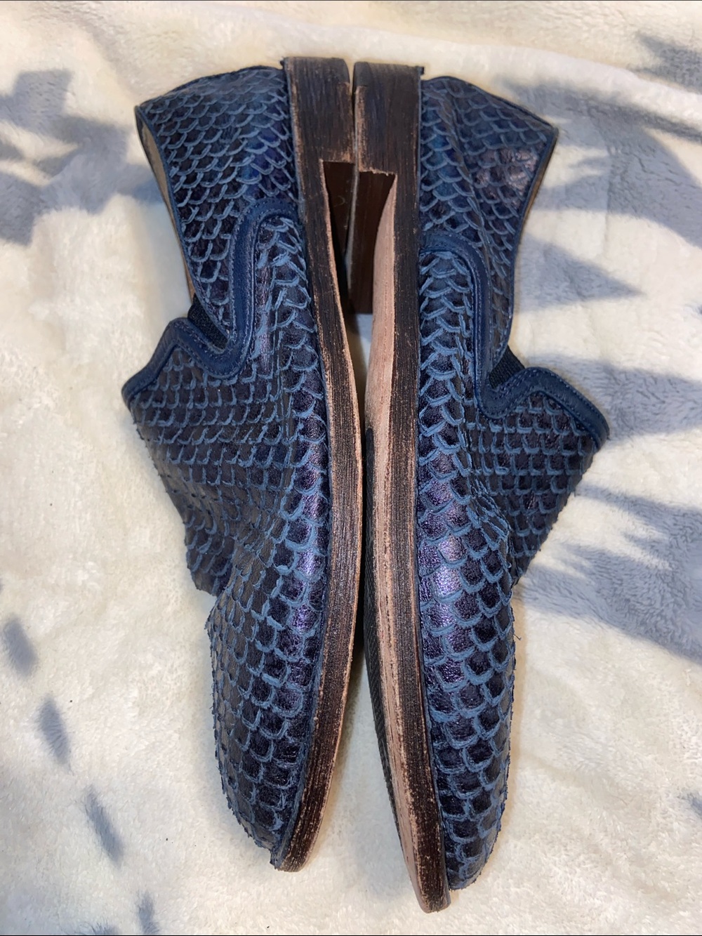 TRASK NAVY BLUE LOAFERS Genuine Leather Scales “ Snake” Print - Picture 4 of 8